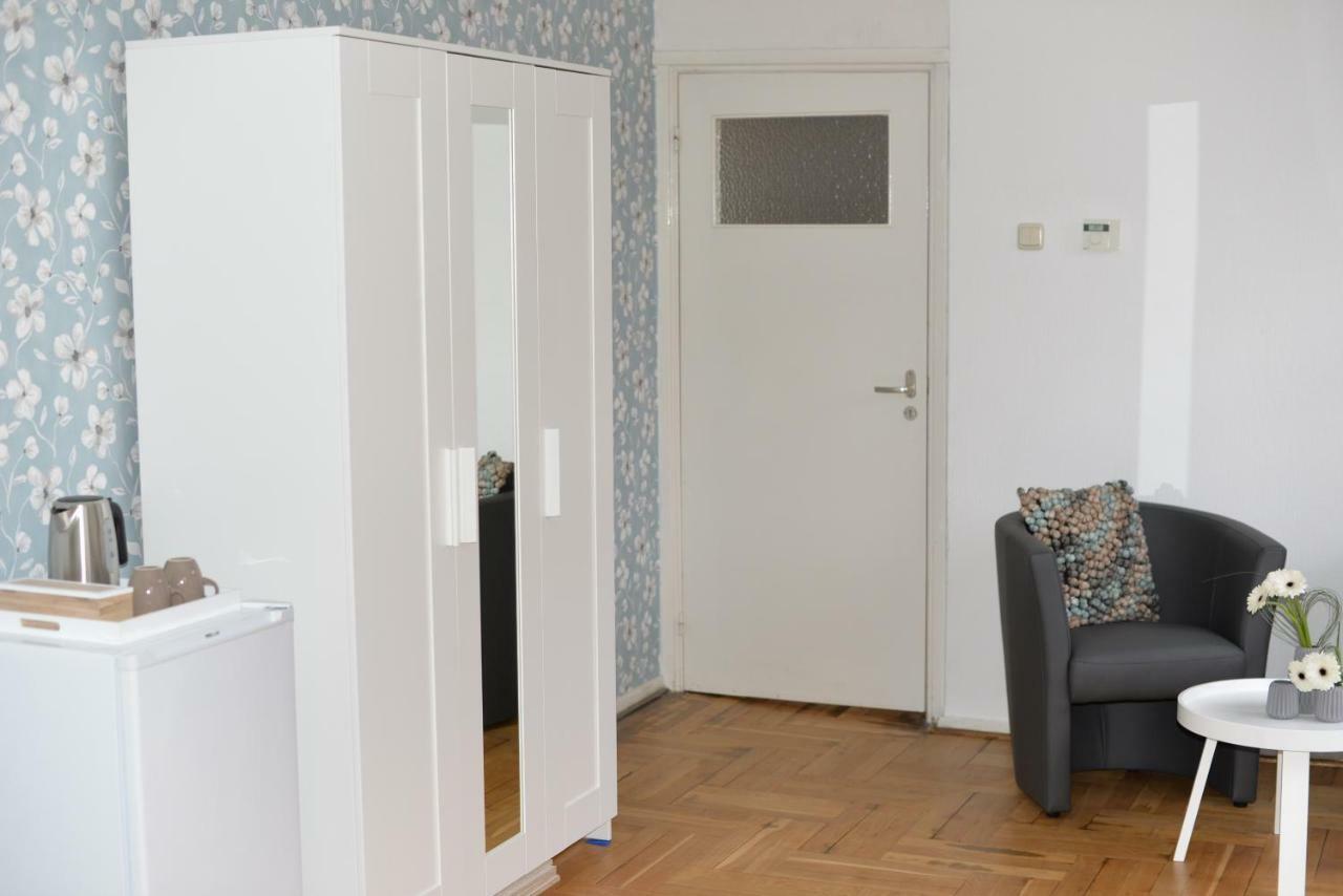 Bed And Breakfast Loft24 Heerlen Dış mekan fotoğraf